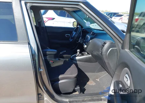 2019 Kia Soul z USA, uszkodzony, nr VIN KNDJN2A2XK7686365